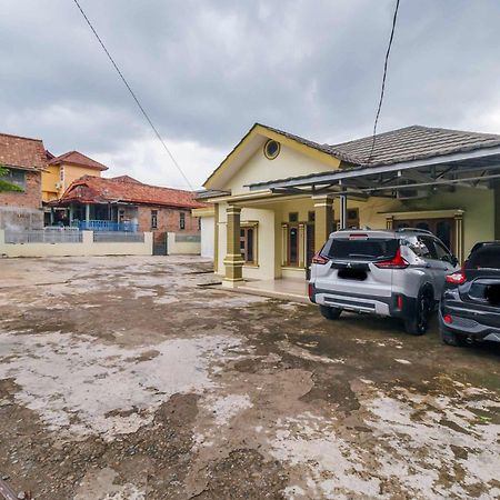 فندق Reddoorz Syariah Near Rsud Dr Hm Rabain Muaraenim المظهر الخارجي الصورة