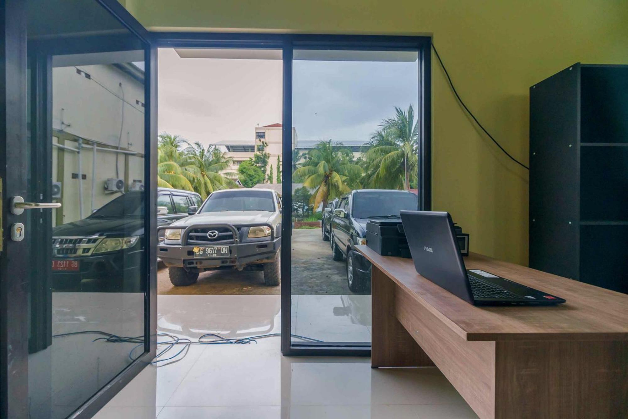 فندق Reddoorz Syariah Near Rsud Dr Hm Rabain Muaraenim المظهر الخارجي الصورة