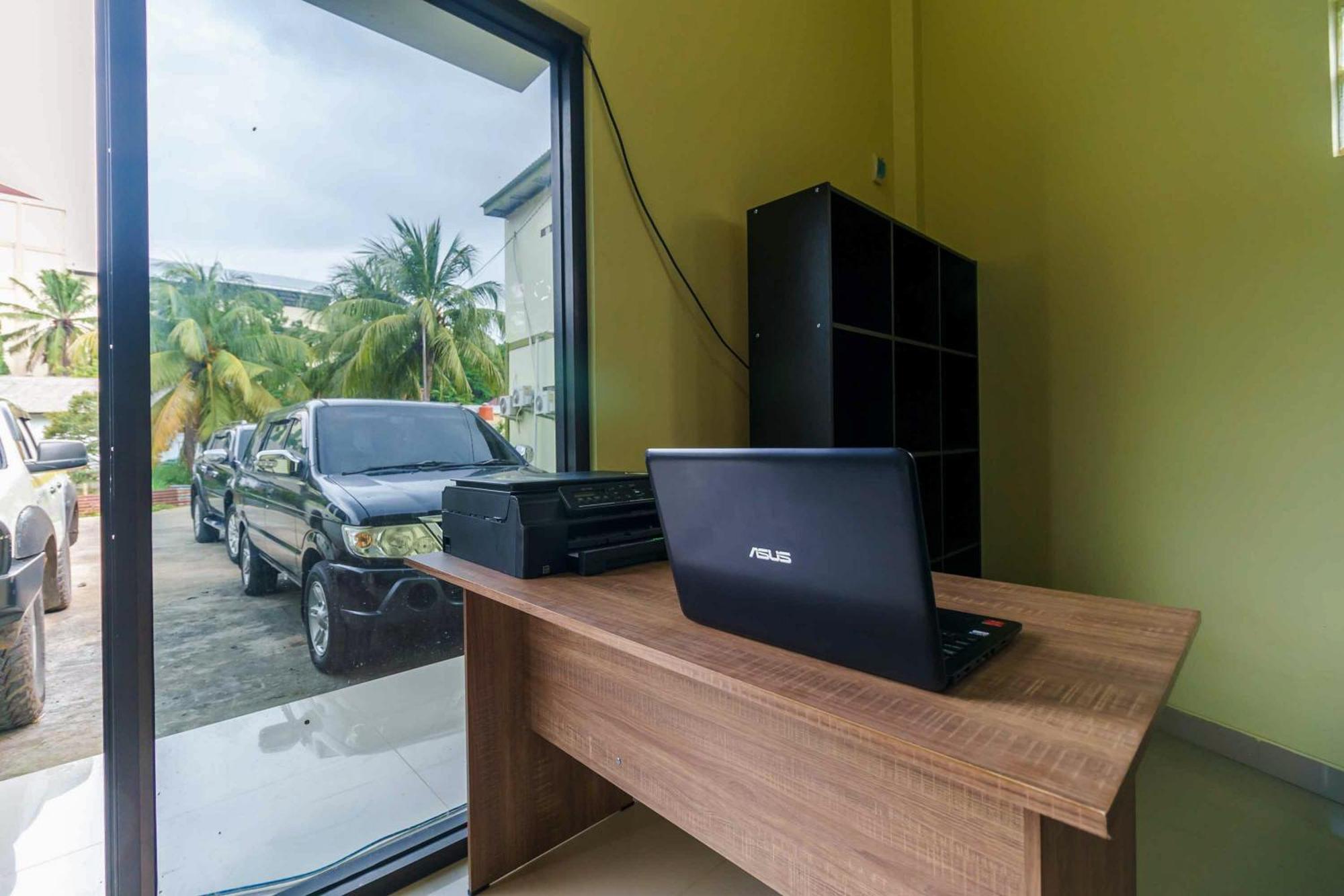 فندق Reddoorz Syariah Near Rsud Dr Hm Rabain Muaraenim المظهر الخارجي الصورة