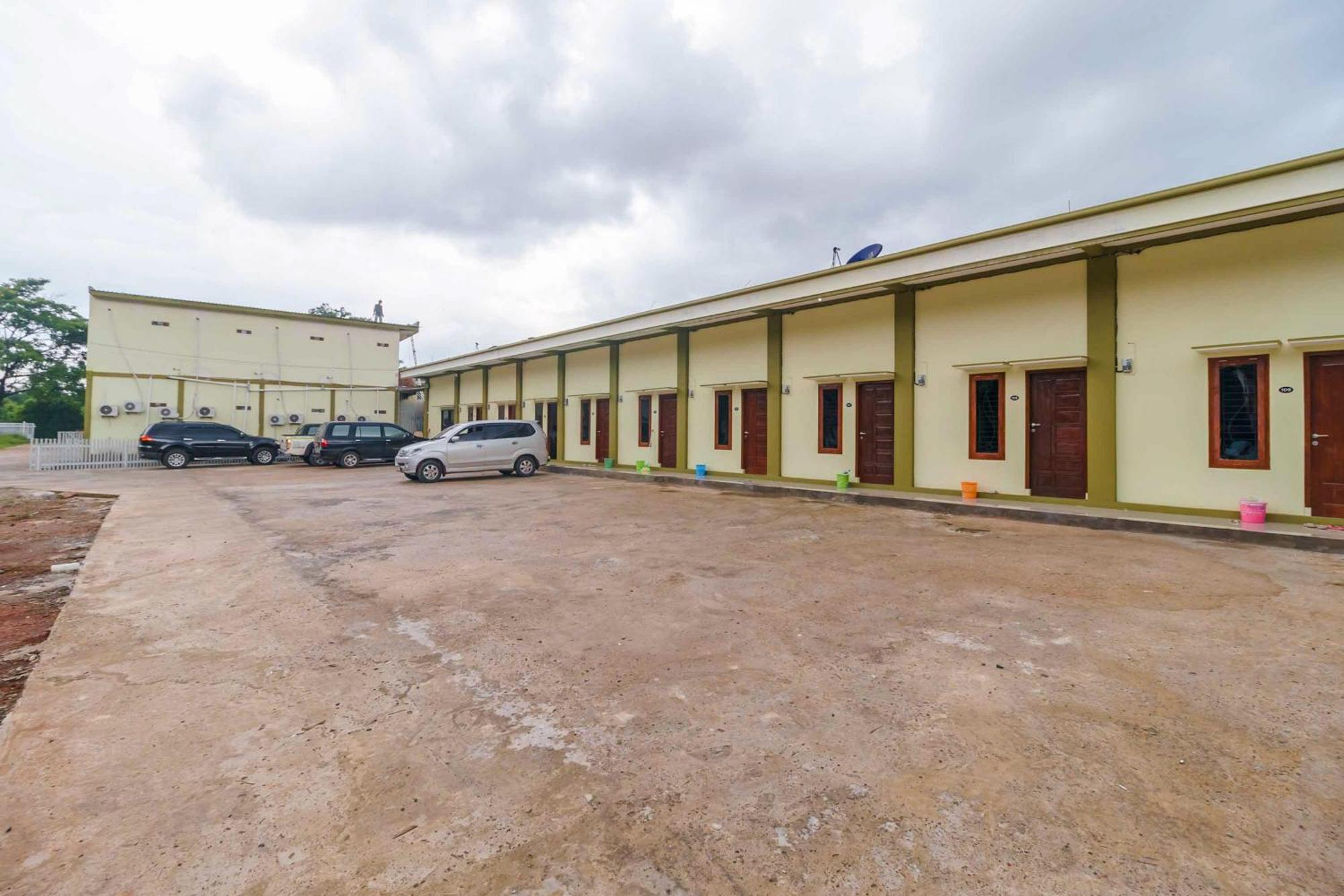 فندق Reddoorz Syariah Near Rsud Dr Hm Rabain Muaraenim المظهر الخارجي الصورة